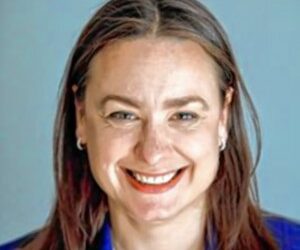 Daily Hampshire Gazette - Sabadosa seeks new headlight technology to reduce glare