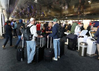 After massive IT outage for airlines and health care, officials see signs of recovery - The Washington Post