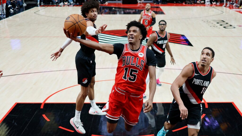 Chicago Bulls Julian Phillips looks to grow game – NBC Sports Chicago