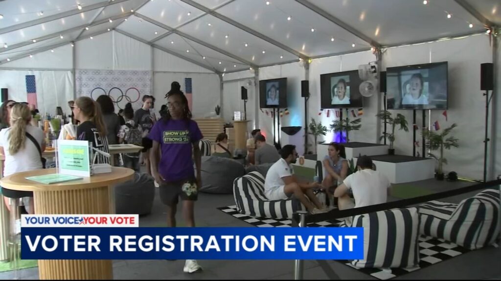 Game On! at Philadelphia's Dilworth Park encourages young people to register to vote for November election