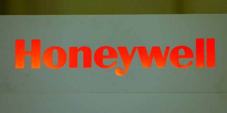 Honeywell to acquire Air Products' LNG process technology and equipment business