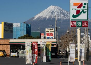 Latest lifestyle News, Live Updates Today July 19, 2024: Can responsible travel curb overtourism woes?