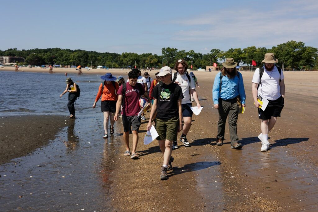 Aspiring earth science teachers get hands-on lesson at Orchard Beach – Bronx Times