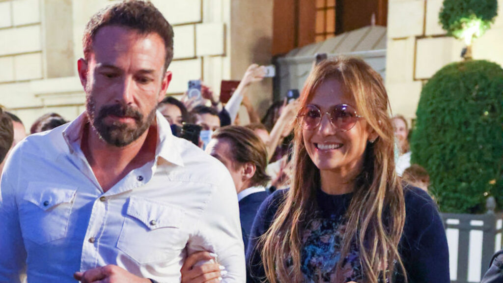 ben affleck and jennifer lopez in paris