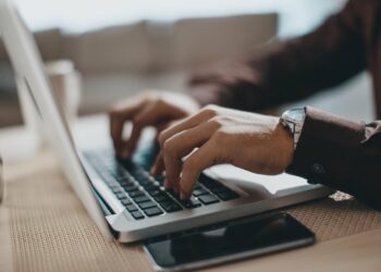 How to Leverage Technology in the LLC Formation Process for Your Startup?