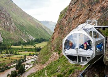 5 World's Most Tiny Hotel Rooms