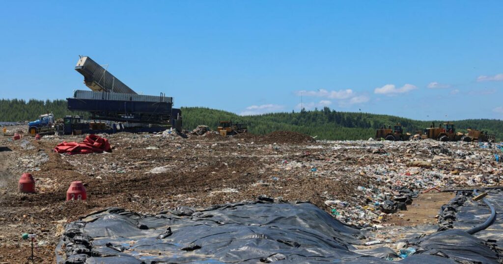 Cowlitz County, PUD suspend landfill power plan because of Ecology requirements