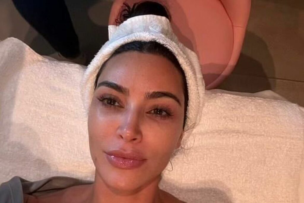 Kim Kardashian Shares Makeup-Free Selfie Photo Before Trip to Spain