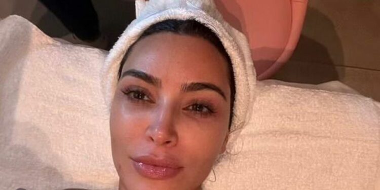 Kim Kardashian Shares Makeup-Free Selfie Photo Before Trip to Spain