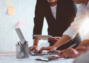 Toxic Gen Z politics are infecting the workplace, survey finds