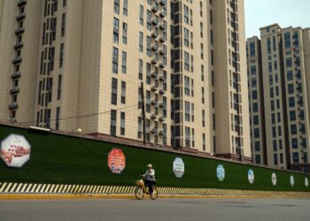 Chinese Stock Traders Ponder Just How Bad the Economy Can Get