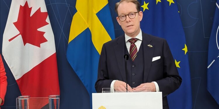 Swedish top diplomat to step down, leave politics