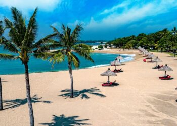 The country Brits love that's home to weak currency | World | News