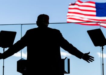 Battle of the Economy: How Harris and Trump Clash on Tariffs and Taxes!