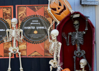 Discover the Best Events and Entertainment in Your Community with Our Calendar!