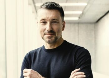 Transforming Luxury: Panerai CEO Jean-Marc Pontroue on India’s Evolving Retail Landscape – Live Updates for October 9, 2024!