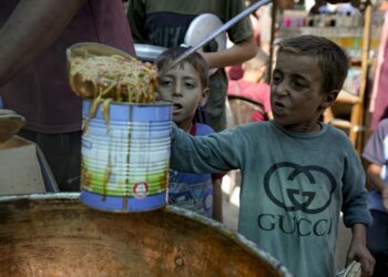 Over 1 Billion People in Acute Poverty: The Harrowing Reality of Children and Families in Conflict Zones