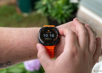 Transform Your Health: How a Smartwatch Can Supercharge Your Fight Against a Sedentary Lifestyle!