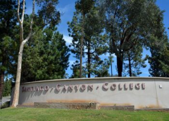 Unlocking Success: How Santiago Canyon College is Elevating English Skills for Future Health Care Heroes!