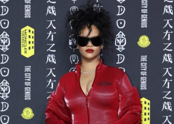 Unveiling Rihanna’s Billionaire World: The Secrets Behind Fenty Beauty and Her Luxe Lifestyle!