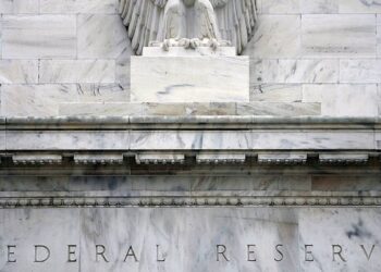Will Fed Rates Hold Steady? Discover What This Means for the Economy!